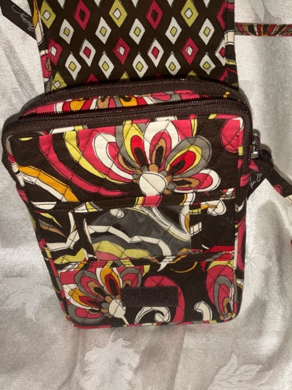 Vera Bradley Suzani Mini Quilted Crossbody Bag & Wallets Bundle - Picture 4 of 9